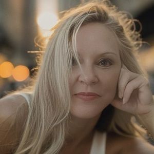 Meet your Posher, Deena